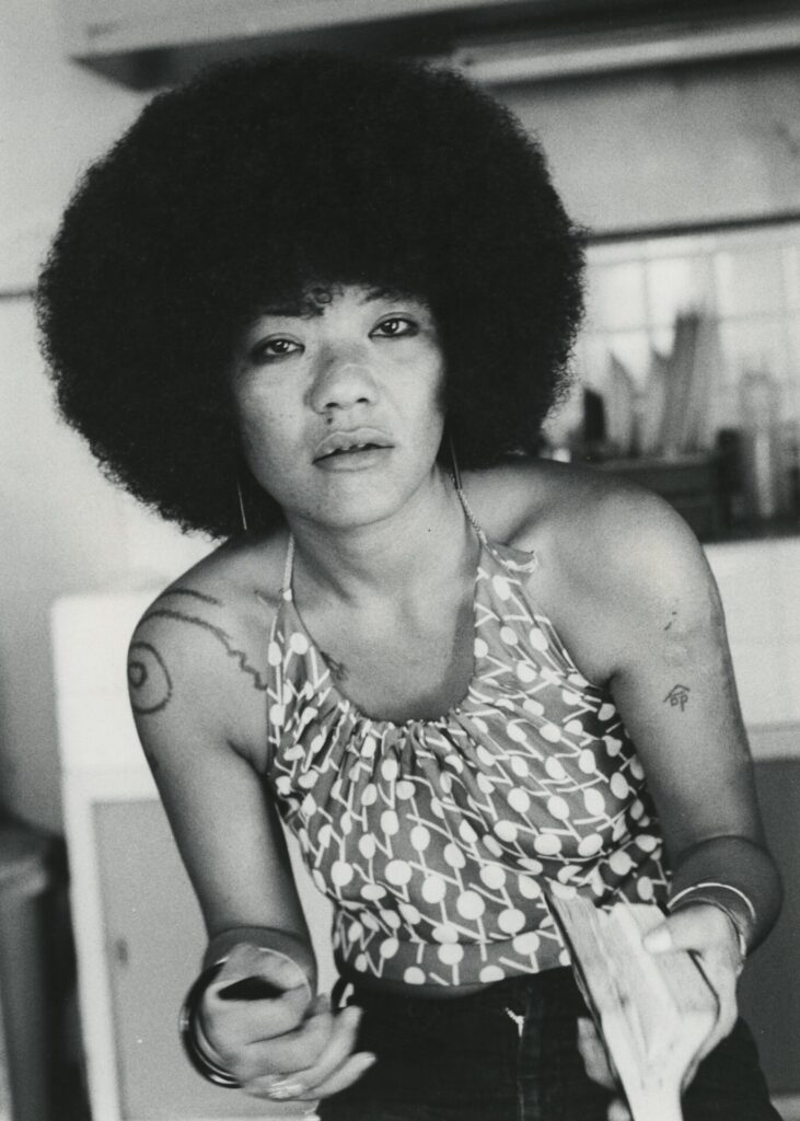 「アカバナー」石川真生