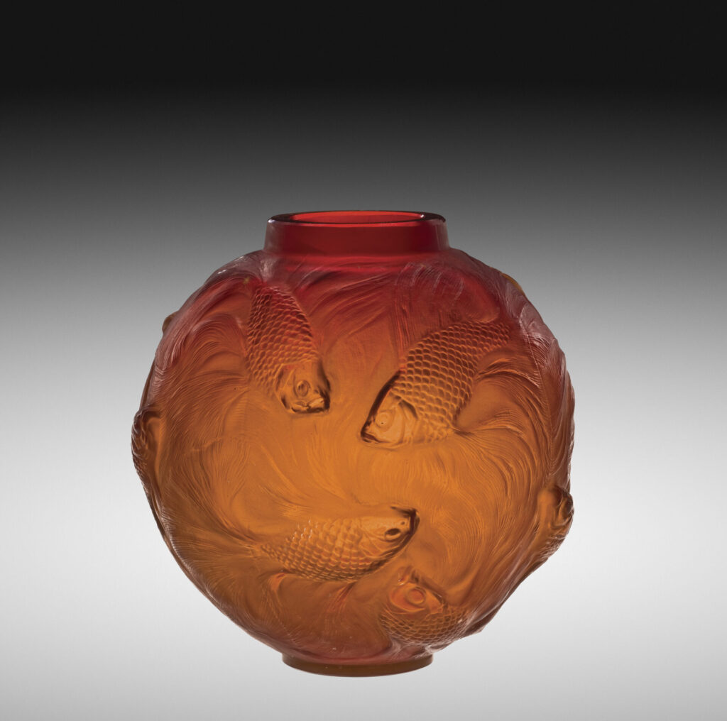 Vase, Formose (Formosa), CMoG 2011.3.430. Courtesy Corning Museum of Glass, Corning, NY.
