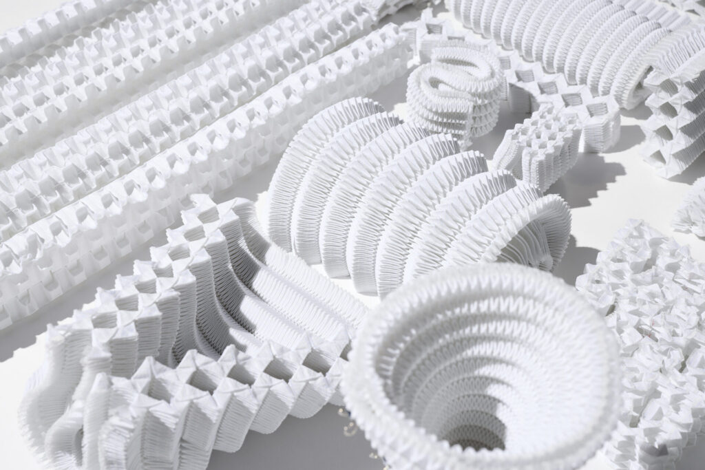 A-POC ABLEの独自素材開発から生まれたプロトタイプ（A-POC ABLE ISSEY MIYAKE）