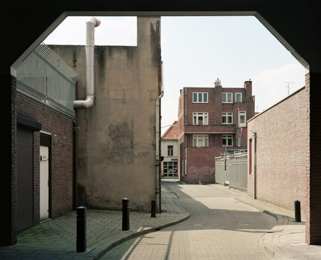 鈴木崇《Dwarsstraat, Venlo》