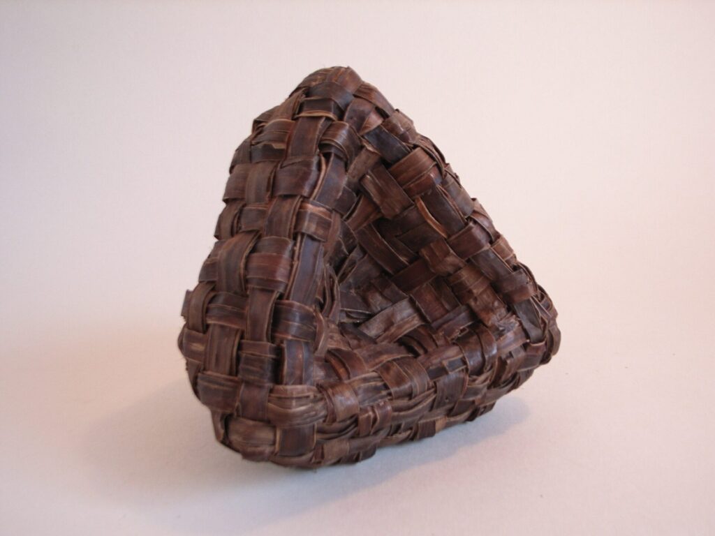 面の数；6＋3×3＝15（関島寿子）